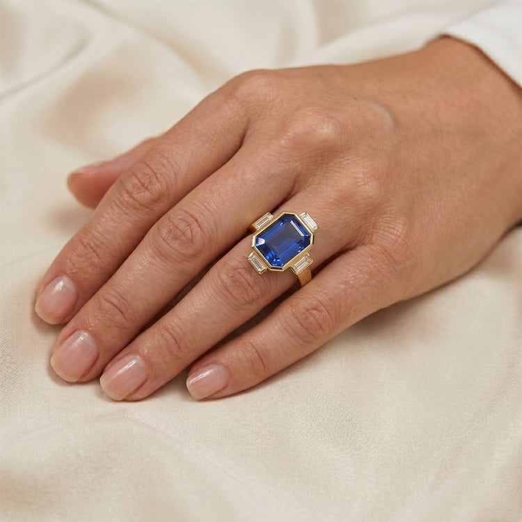 Fin Pureté VVS Saphir Bleu Royal Bague avec Gemme – 4,80 carats