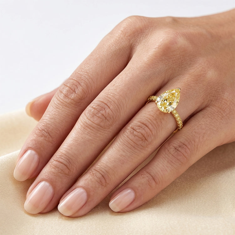 Goutte Diamant Jaune Fancy Bague Joaillerie en Or Jaune 14