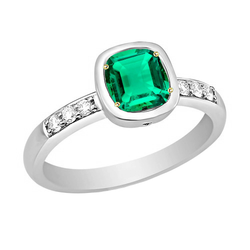 Signature Bague avec Gemme – Émeraude Fine 2,50 carats |