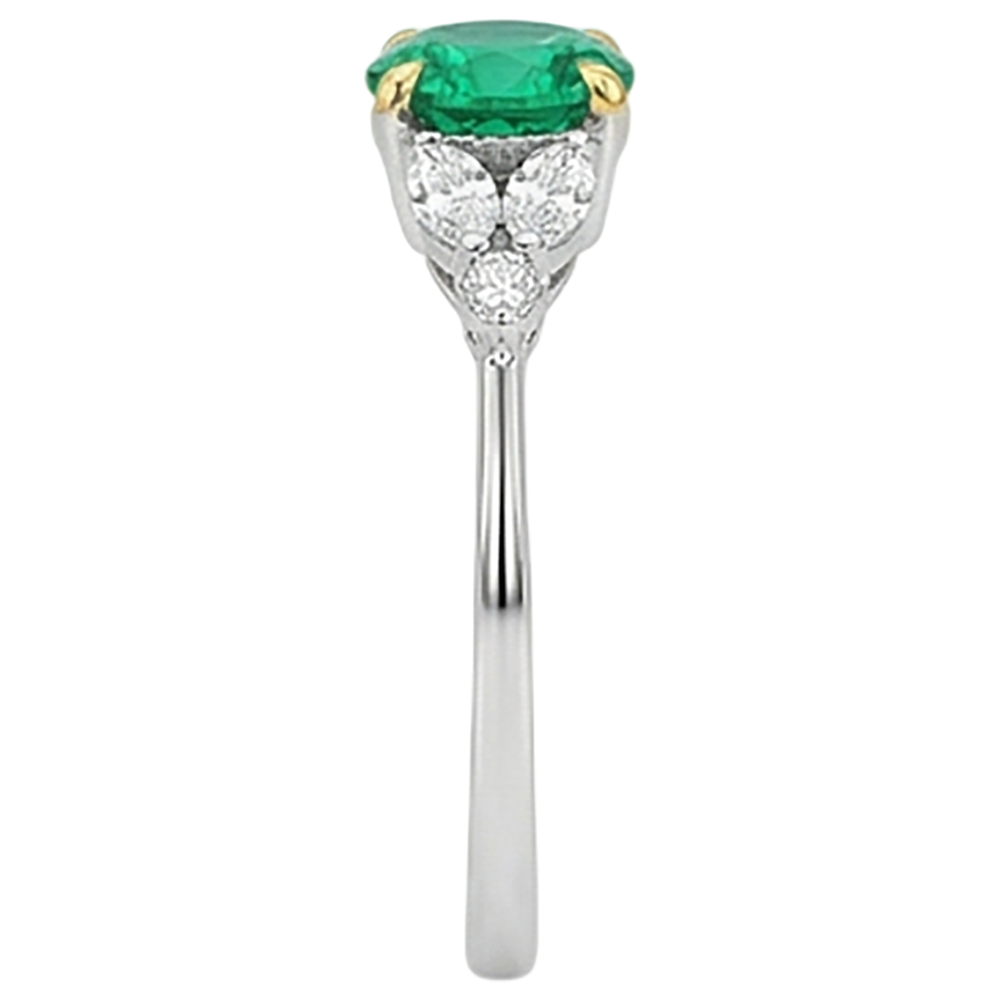 Haut de gamme Émeraude Fine Bague Pierre de Couleur 2 carats – vue de dessus