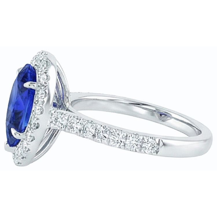 naturel pear diamant 4carats bague sur blanc