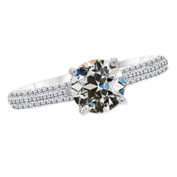 Exquis Brillant Bague Solitaire avec Accents 2 carats – Or 14K