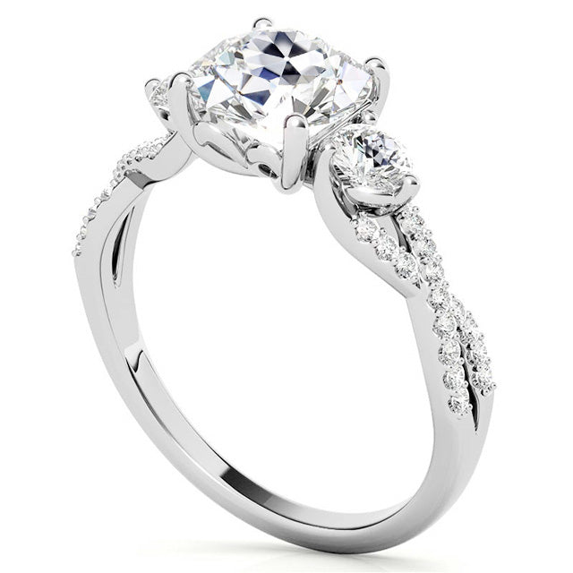 Diamant Fin Bague Solitaire avec Accents – vue de face