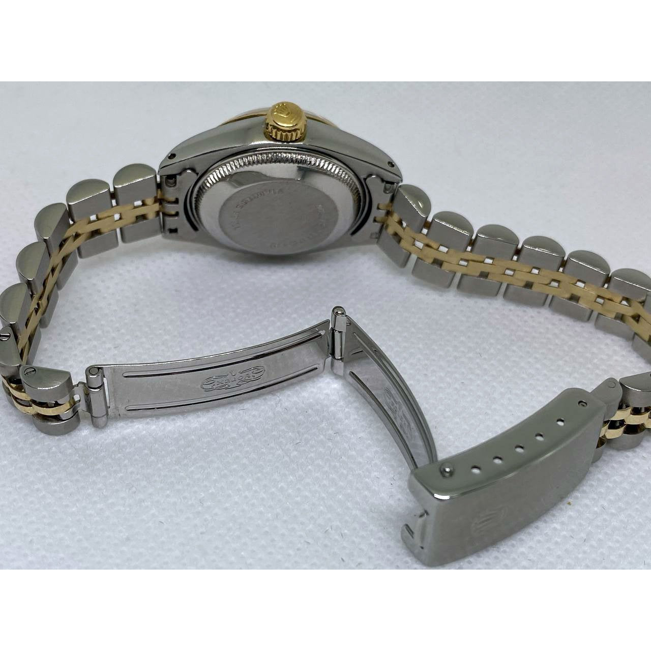 Haut de gamme Diamant Fin Rolex carats – vue de profil