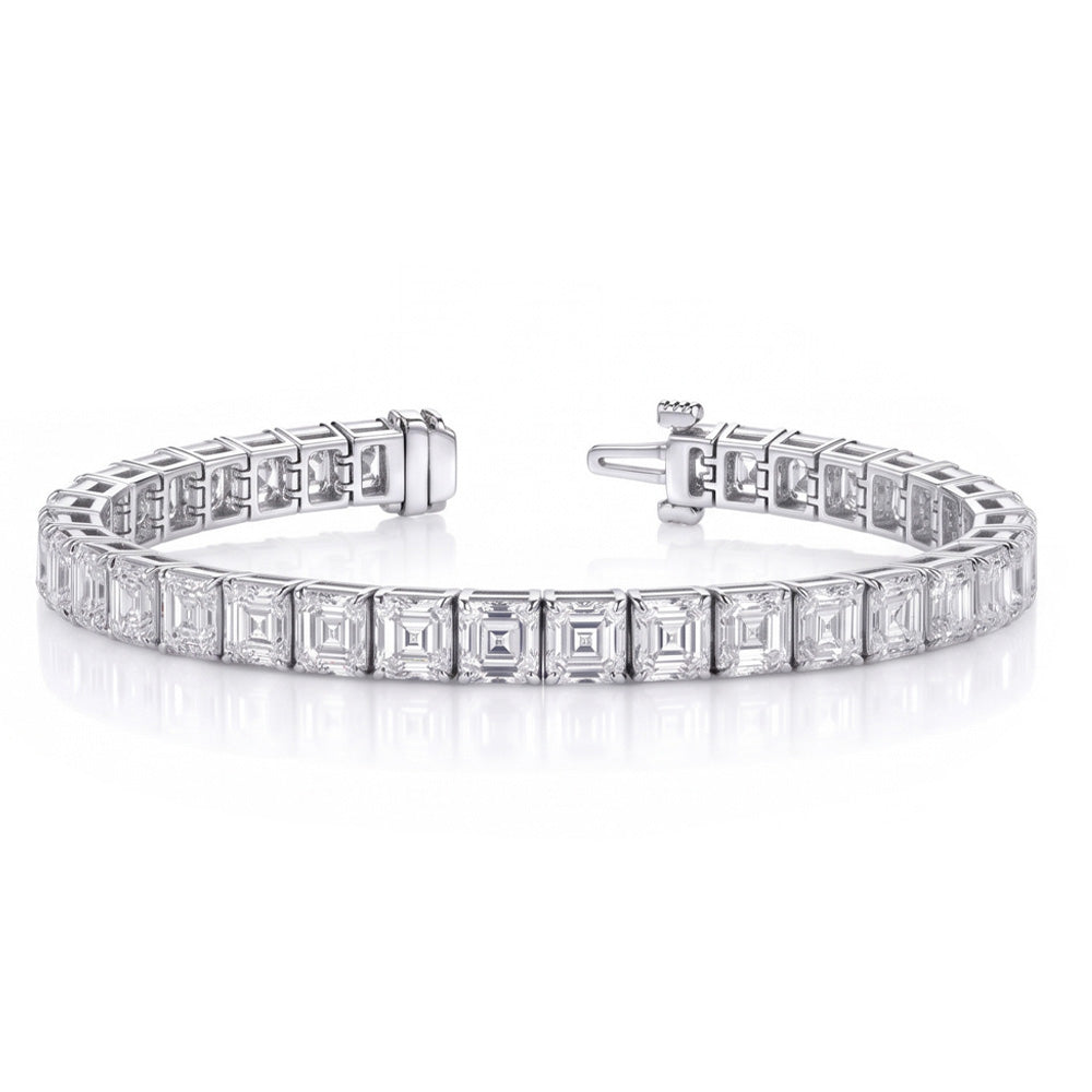 Le Bracelet Le Plus Cher Avec Des Véritable Diamants Naturels Extraits des Mines ( et non cultivés en laboratoire ) Asscher