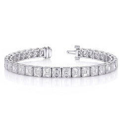 Le Bracelet Le Plus Cher Avec Des Véritable Diamants Naturels Extraits des Mines ( et non cultivés en laboratoire ) Asscher