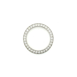 Lunette en Véritable diamant pavée personnalisée de 2 carats compatible avec tous les modèles de montres