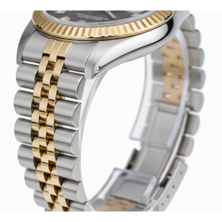 Lunette cannelée Rolex acier inoxydable et or baguette Cadran diamant Montre Datejust