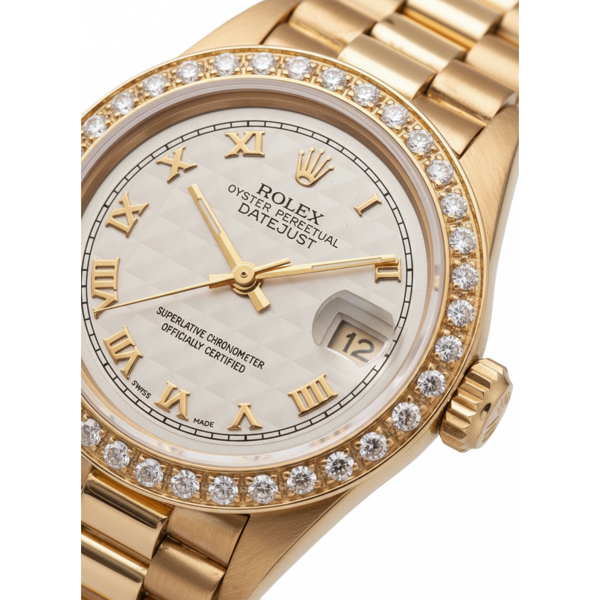 Lunette diamant Pyramide Cadran romain Rolex Datejust montre président still or jaune