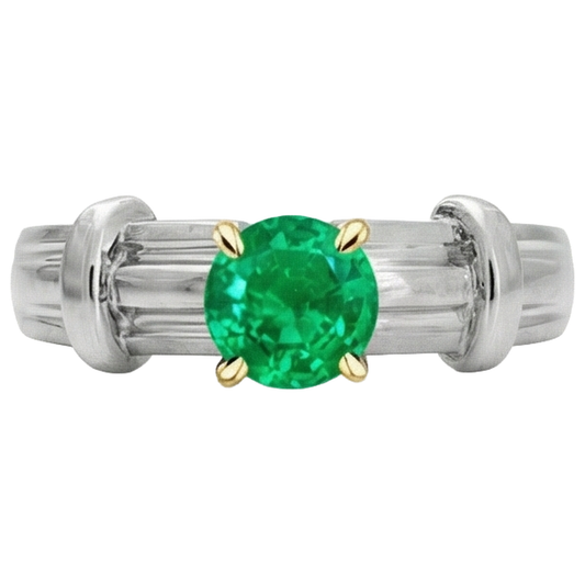 Sophistiqué Émeraude Bague Pierre Précieuse 2 carats – vue de face