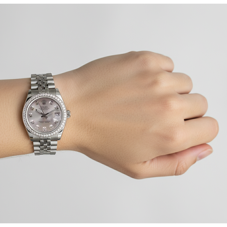 Montre Rolex Datejust de taille moyenne avec lunette en diamant personnalisée acier inoxydable 5 carats