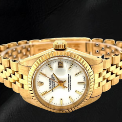 Montre Rolex Datejust President Style pour femme en or jaune avec cadran blanc