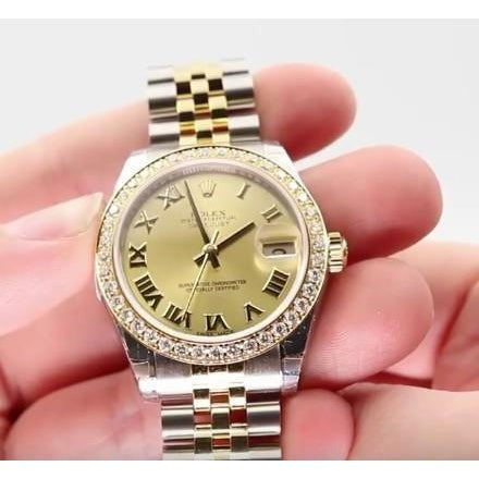 Montre Datejust 31 mm avec lunette en diamant personnalisée et bracelet en or 