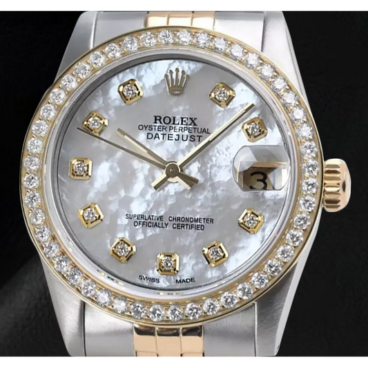 Montre Rolex Datejust 31 mm avec cadran en nacre blanche et diamants bicolore