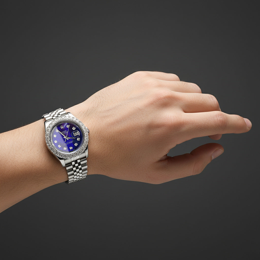 Montre Rolex Datejust 36 mm avec cadran en nacre bleue et diamants Fermoir dissimulé