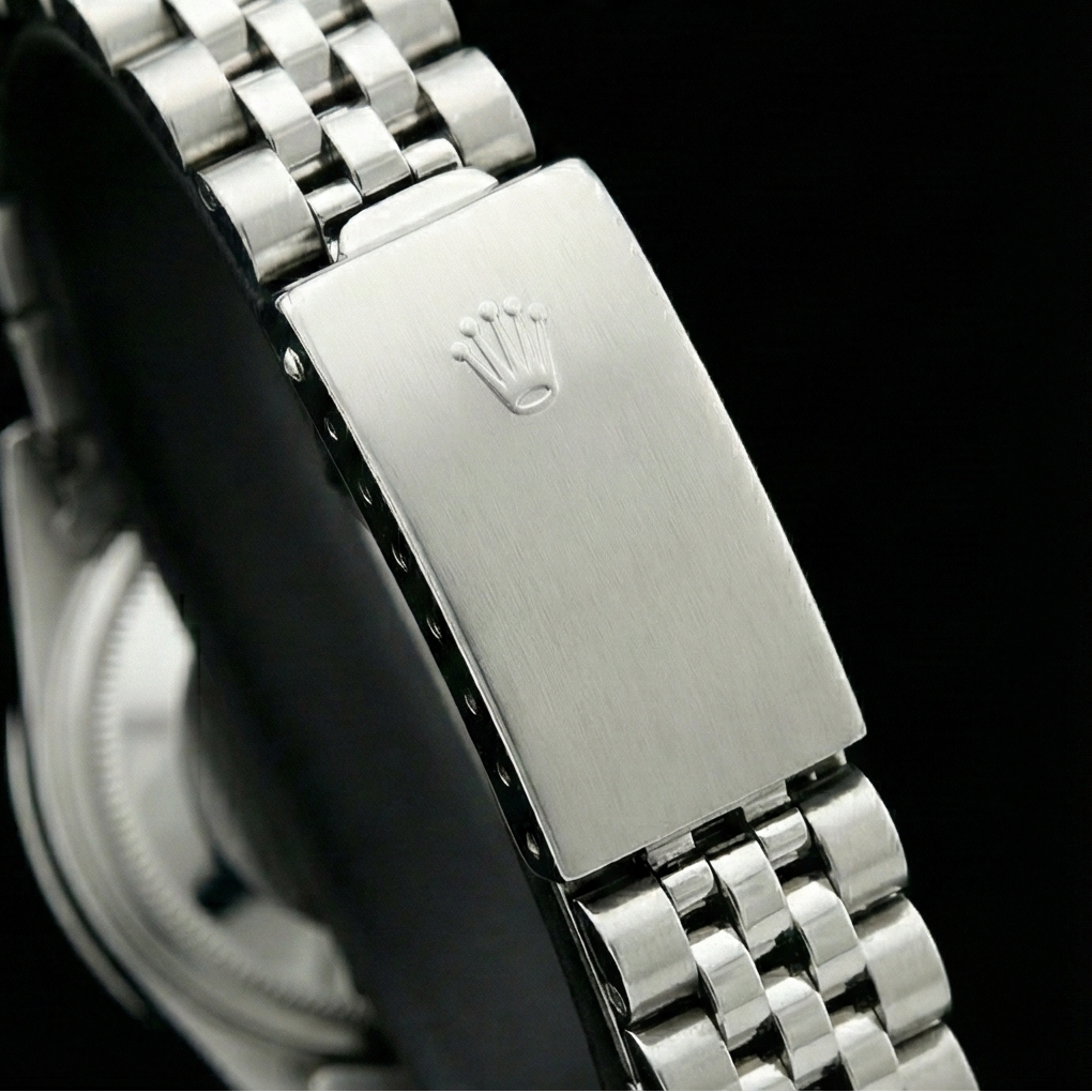 Montre Rolex Datejust dame en acier inoxydable lunette diamant blanc