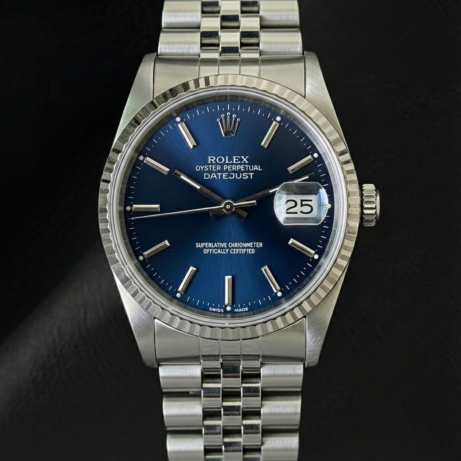 Montre Rolex Datejust en acier inoxydable avec cadran bleu 36 mm