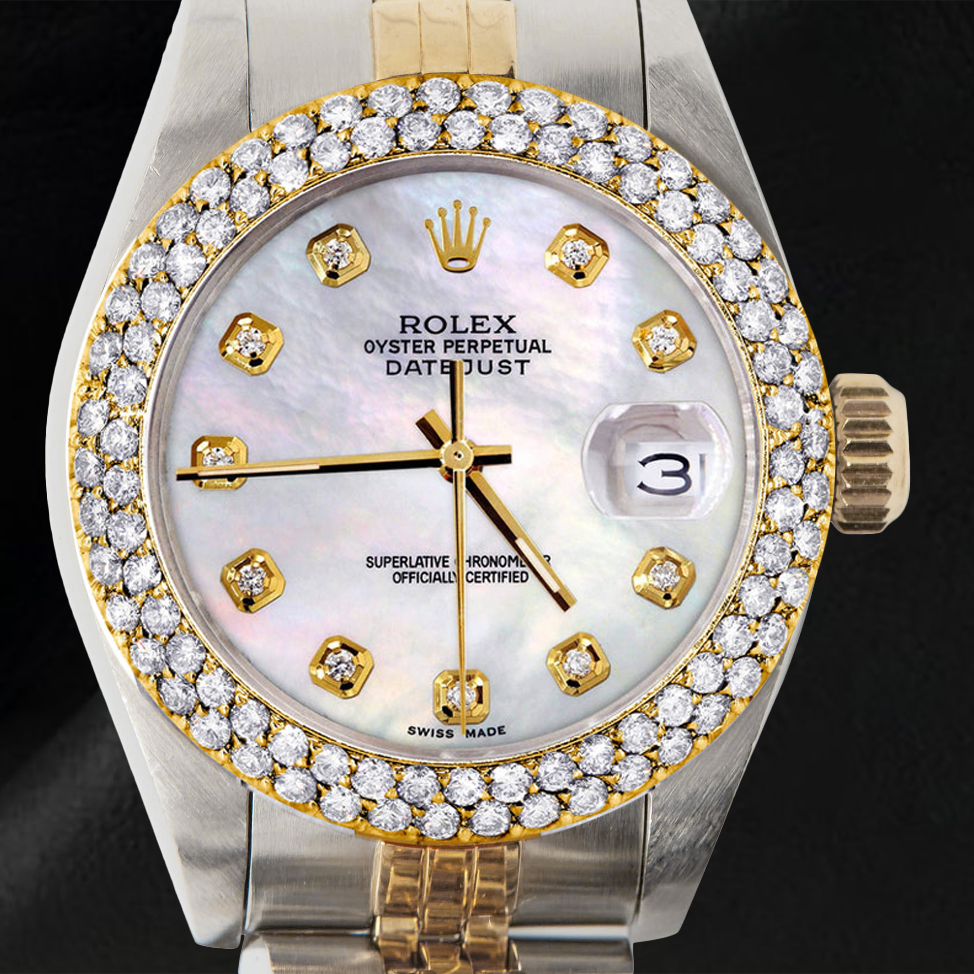 Montre Rolex Datejust pour femme avec cadran en nacre de 26 mm et lunette à double rangée de diamants