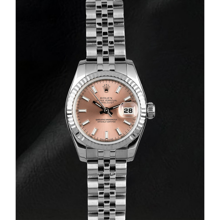 Montre Rolex Datejust pour femme, cadran saumon 26 mm, lunette cannelée, fermoir invisible Jubilee