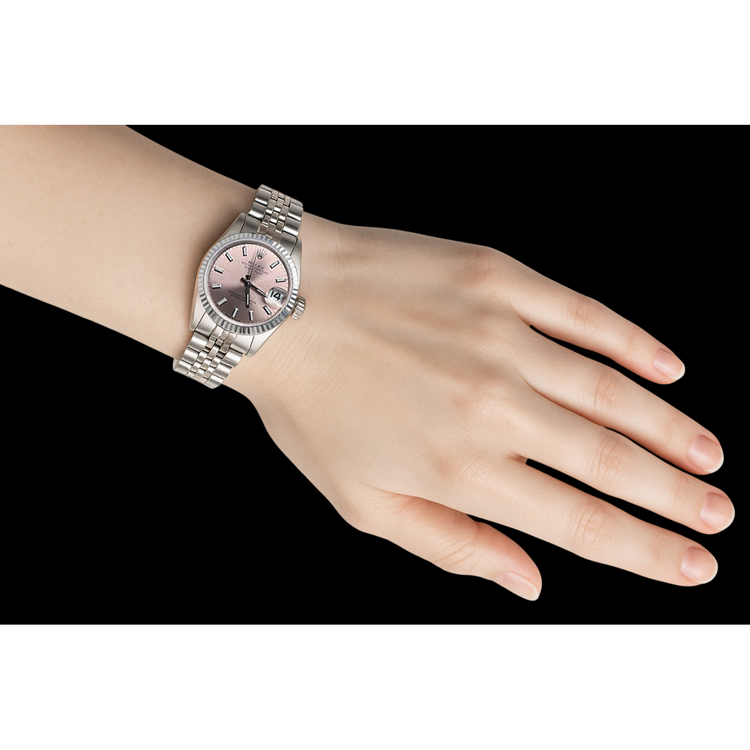 Montre Rolex Datejust saumon à cadran lumineux en acier inoxydable de 31 mm