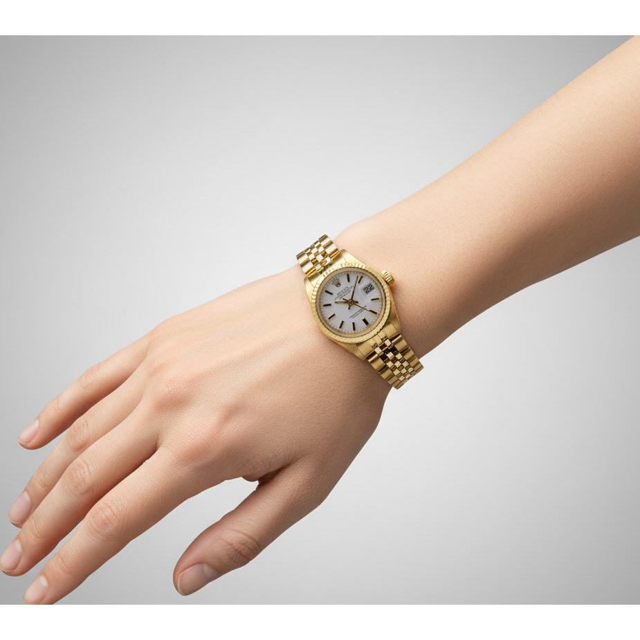 Montre Rolex Lady-Datejust avec cadran blanc et bracelet style président en or jaune P4