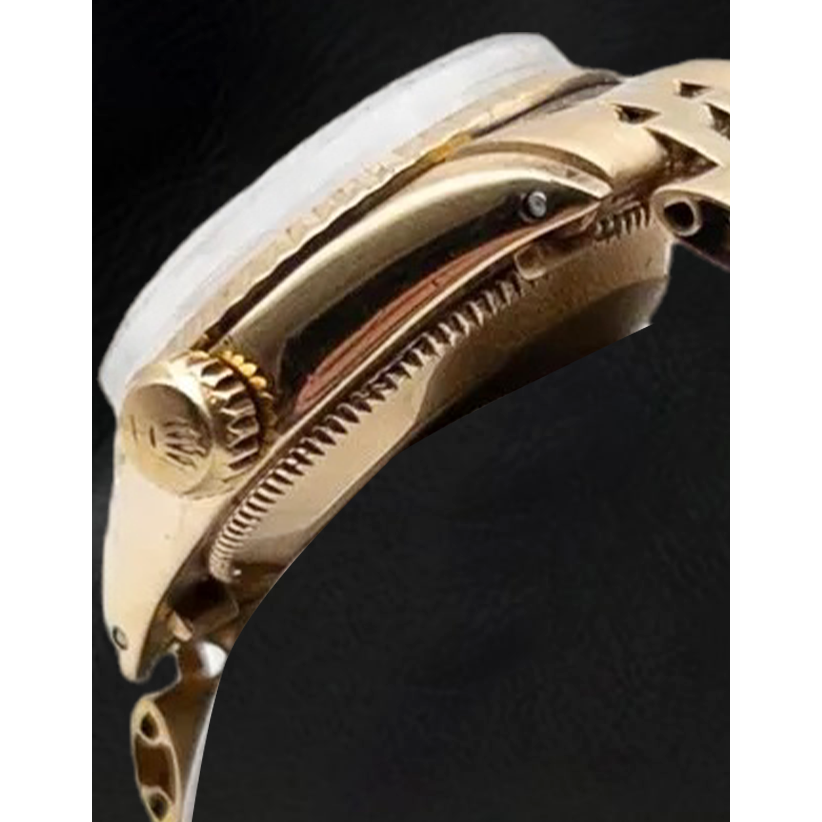 Montre Rolex Lady Datejust en or jaune avec cadran en diamant et chaîne en nacre rose