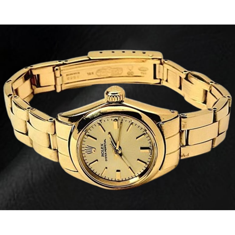 Montre Rolex Oyster Perpetual 24 mm avec cadran champagne et bracelet Oyster en or jaune