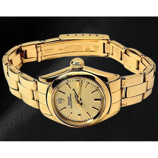 Montre Rolex Oyster Perpetual 24 mm avec cadran champagne et bracelet Oyster en or jaune