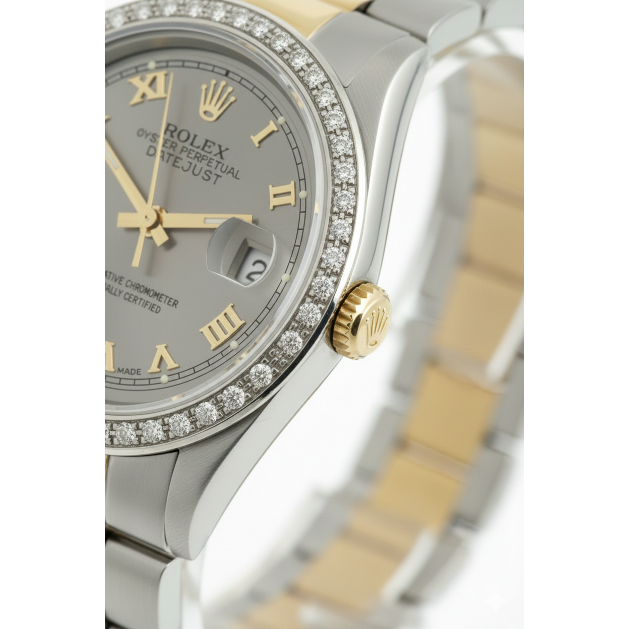 Montre Rolex de taille moyenne avec bracelet huître marron acier inoxydable et cadran romain gris doré