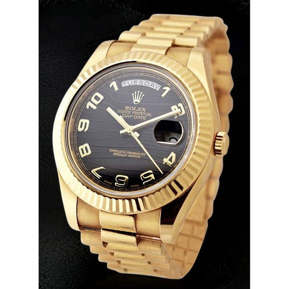 Montre Rolex jour Date deux 41 mm pour homme avec lunette bombée en or jaune
