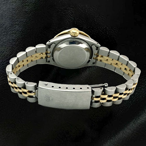 Montre Rolex pour femme avec cadran en diamant noir et bracelet en or Datejust