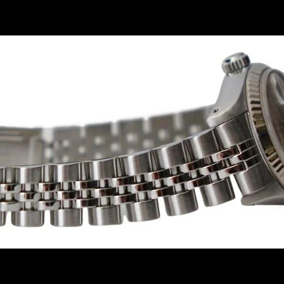 Montre à cadran cannelé et date, cadran en diamant argenté, bracelet Jubilé 