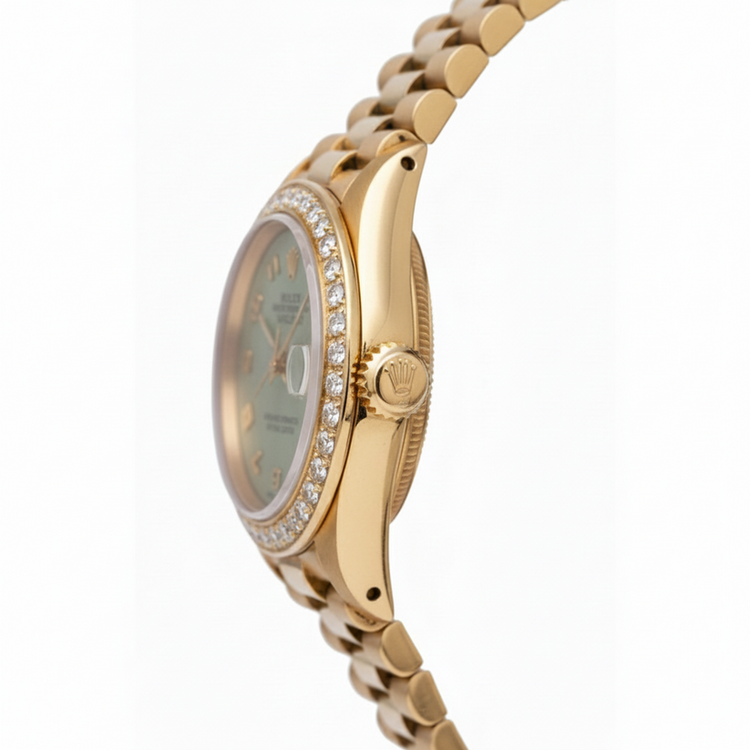 Montre de still président or jaune Rolex Datejust avec lunette en diamant et cadran arabe