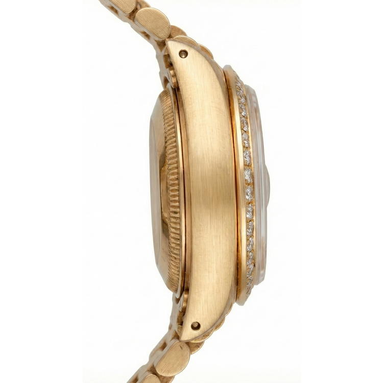 Montre de still président or jaune Rolex Datejust avec lunette en diamant et cadran arabe