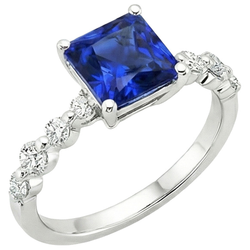 Nouvelle bague en or avec saphir bleu naturel taille princesse avec accents 4 carats
