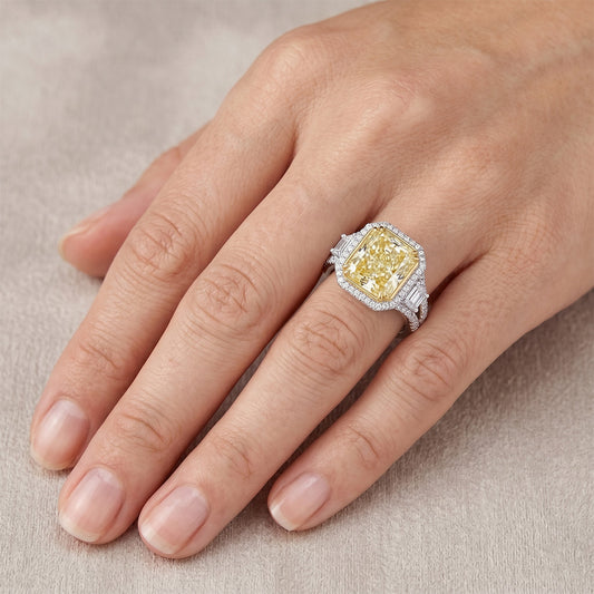 Or Deux Tons 14 Carats Taille Radiant Diamant Jaune Fancy Bague