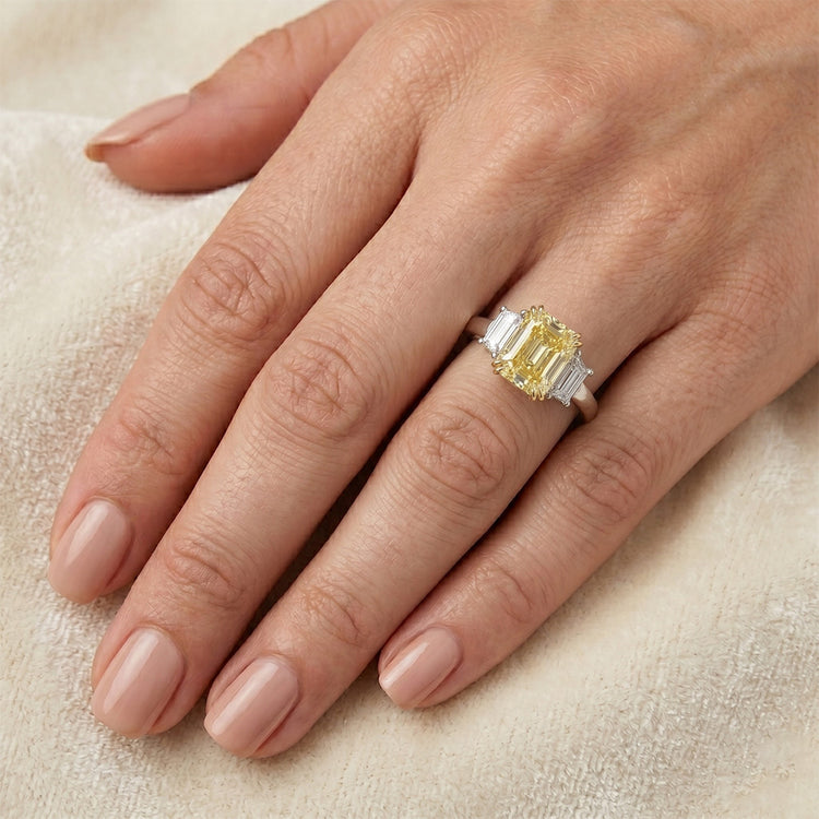 Or Deux Tons 14 Carats VVS Diamant Jaune Canari Trilogie 2,5