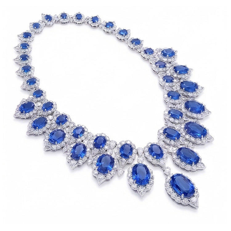 Or blanc 291.17 Ct. Bijoux Collier Saphir Bleu & Diamant Naturels Extraits des Mines ( et non cultivés en laboratoire ) Blanc