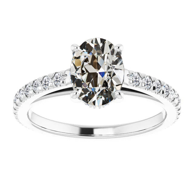 De luxe Solitaire avec Pierres Latérales 4 carats – vue principale