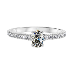 Taille Old Mine Brillant Solitaire avec Pierres Latérales – 2
