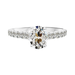 Diamant Fin Solitaire avec Pierres Latérales 3 carats F/VS1 – Or