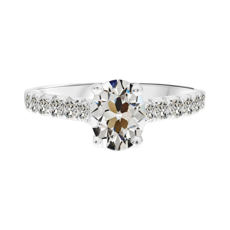Diamant Fin Solitaire avec Pierres Latérales – vue principale