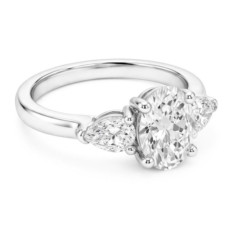 Ovale Diamant Bague Trilogie en Or 14K Blanc – 4,50 carats
