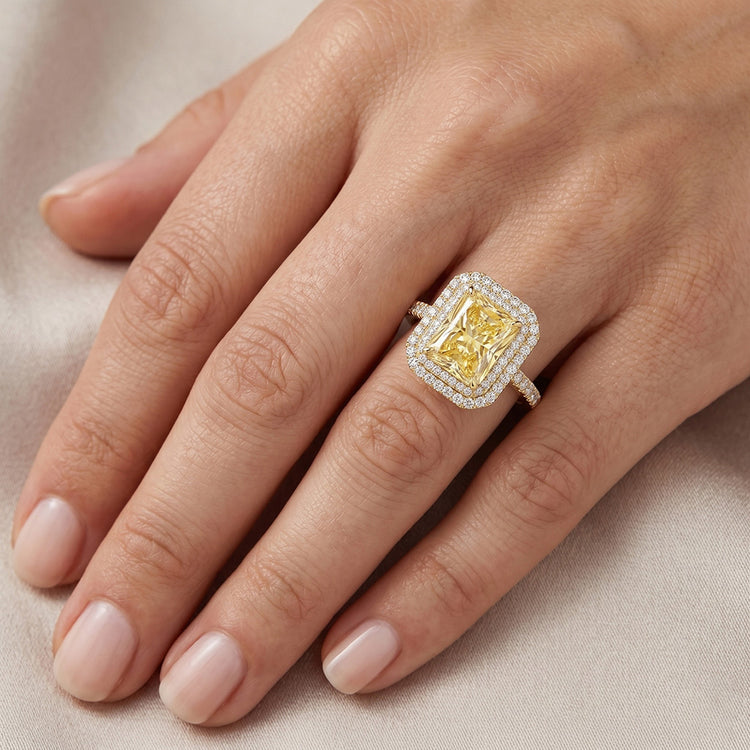 Pavé Bague Joaillerie – Diamant Jaune Canari 4,25 carats Or
