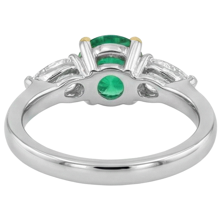 Fin Bague avec Gemme 2 carats – vue arrière