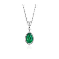 Pendentif Emeraude Vert & Diamants Forme Poire 8.50 Carats Or Blanc 14K