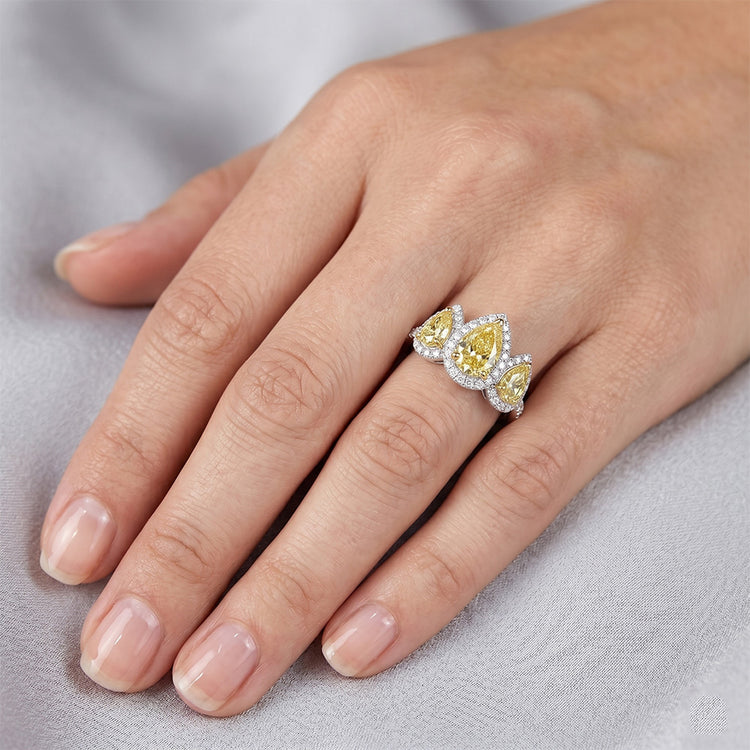 Rayonnant VVS Diamant Jaune Fancy Bague – 1,5 carats Or Bicolore