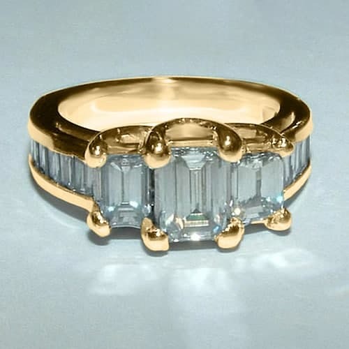 Réel Bague de fiançailles diamant taille émeraude 3.60 carats Bijoux dames Neuf