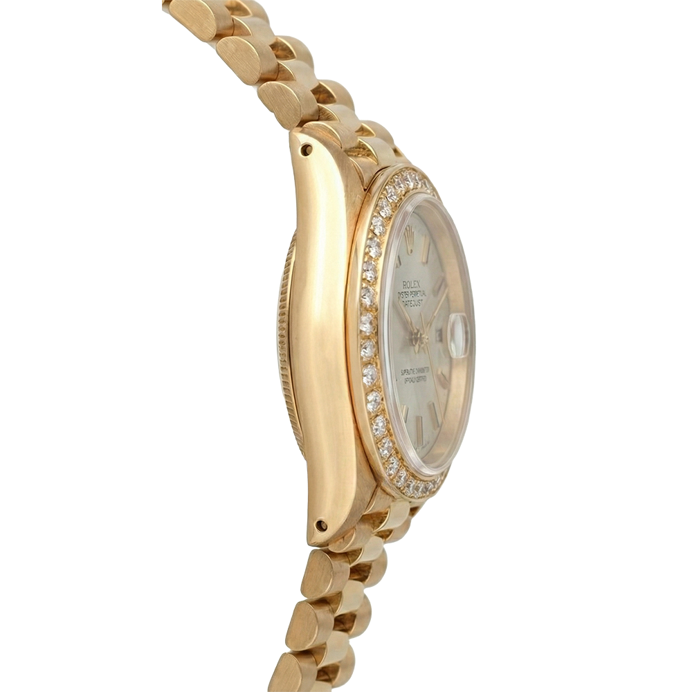 Regarder Rolex présidentielle en or, cadran blanc, lunette en diamant Datejust