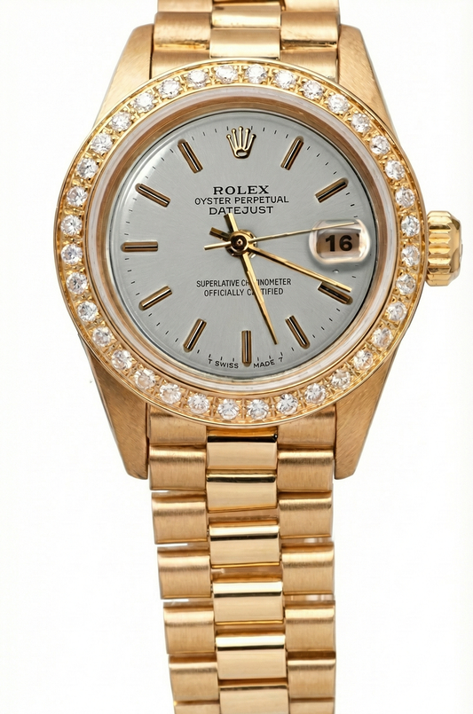 Regarder Rolex présidentielle en or, cadran blanc, lunette en diamant Datejust